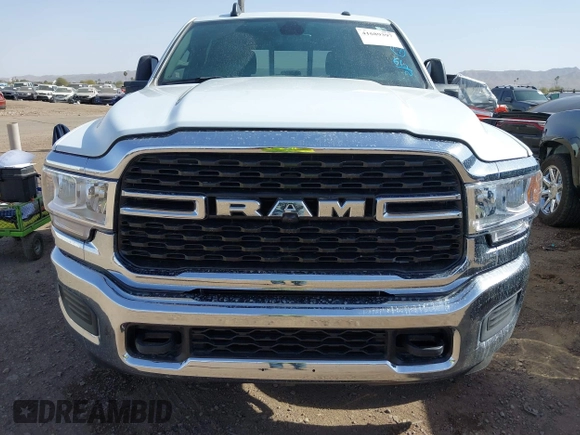 2024 Ram 2500 Tradesman with VIN 3C6UR5CLXRG222734, listed as a IAAI auction lot 41689397 with 4,685 mi miles and . Bid and sale history available at DreamBid. Image 12.