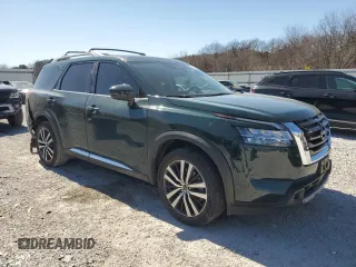 2023 Nissan Pathfinder Platinum z VIN 5N1DR3DH4PC200280, wystawiony jako Copart lot #48794295 z przebiegiem 44 240 mil mil oraz Szkoda całkowita • Salvage title. Historia ofert i sprzedaży dostępna na DreamBid. Obrazek 4.