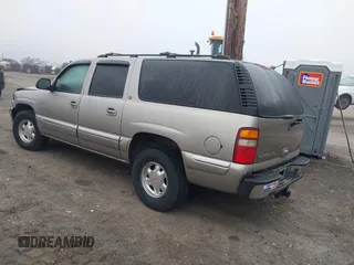 2002 GMC Yukon XL SLT with VIN 3GKFK16Z52G136241, listed as a IAAI auction lot 41879021 with 1 mi miles. Bid and sale history available at carsss.com. Image 3.
