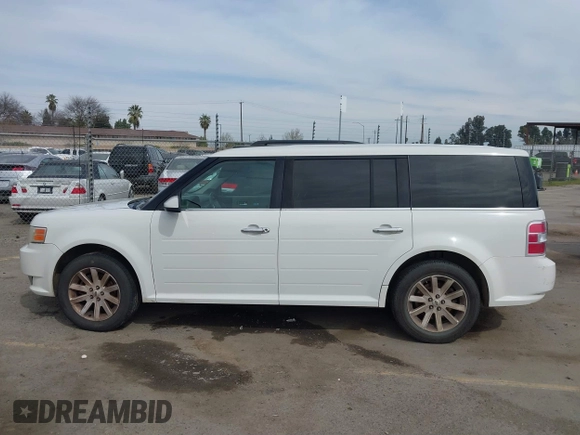 2011 Ford Flex SEL with VIN 2FMGK5CC4BBD19250, listed as a IAAI auction lot 41662290 with 200,095 mi miles. Bid and sale history available at carsss.com. Image 14.