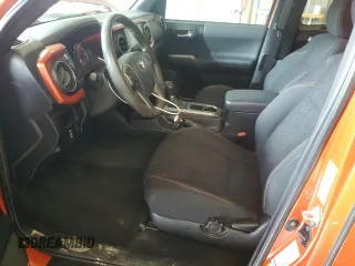 2017 Toyota Tacoma SR5 with VIN 5TFSZ5AN5HX063619, listed as a Copart auction lot 61084235 with 112,980 mi miles and Salvage title. Bid and sale history available at DreamBid. Image 7.