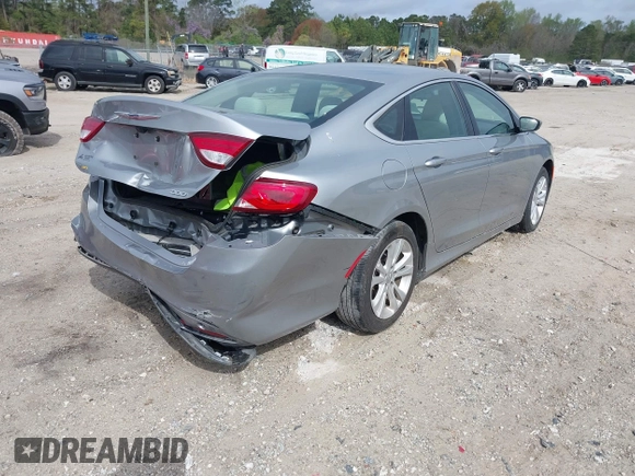 2016 Chrysler 200 Limited with VIN 1C3CCCAB0GN183682, listed as a IAAI auction lot 41897334 with 33,371 mi miles. Bid and sale history available at carsss.com. Image 4.