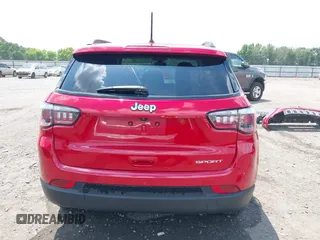 2018 Jeep Compass Sport z VIN 3C4NJCAB6JT487634, wystawiony jako IAAI lot #42405806 z przebiegiem 145 148 mil mil oraz . Historia ofert i sprzedaży dostępna na DreamBid. Obrazek 17.