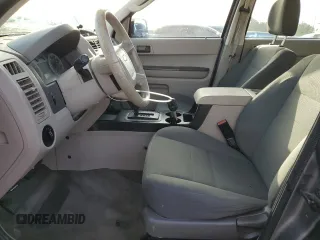 2009 Ford Escape XLS with VIN 1FMCU92749KB94402, listed as a Copart auction lot 60975645 with 171,202 mi miles and Clean title. Bid and sale history available at DreamBid. Image 7.