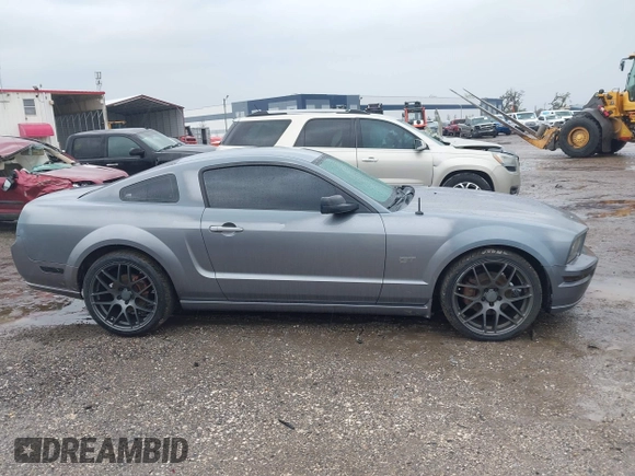 2007 Ford Mustang GT Deluxe with VIN 1ZVFT82H575260357, listed as a IAAI auction lot 41660003 with 192,320 mi miles. Bid and sale history available at carsss.com. Image 12.