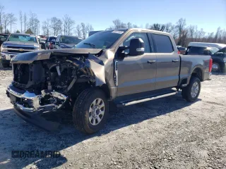 2023 Ford F-250 XL with VIN 1FT7W2BN6PEE15385, listed as a Copart auction lot 45447305 with 23,794 mi miles and Salvage Title. Bid and sale history available at DreamBid. Image 1.