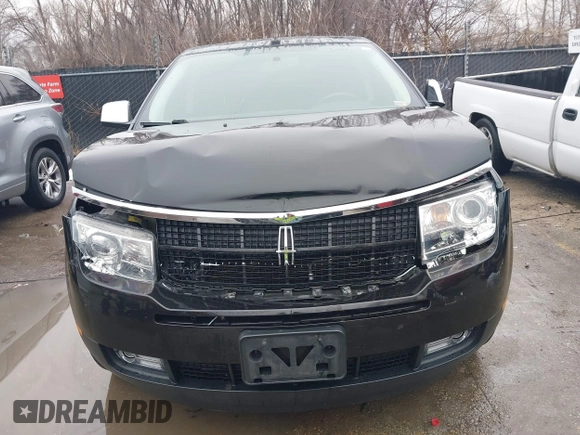 2010 Lincoln MKX with VIN 2LMDJ8JC2ABJ09727, listed as a IAAI auction lot 41441496 with 111,720 mi miles. Bid and sale history available at carsss.com. Image 6.