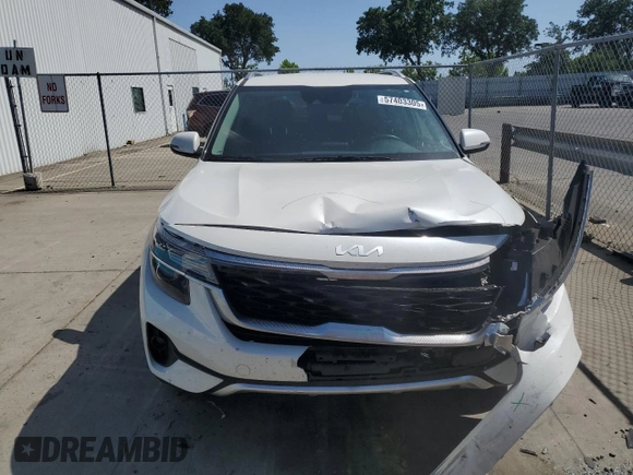2023 Kia Seltos S with VIN KNDEU2AA7P7372238, listed as a Copart auction lot 57403305 with 42,489 mi miles and Salvage title. Bid and sale history available at DreamBid. Image 5.