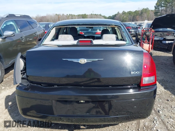 2006 Chrysler 300 with VIN 2C3KA43R66H330998, listed as a IAAI auction lot 41672105 with 168,422 mi miles. Bid and sale history available at carsss.com. Image 17.