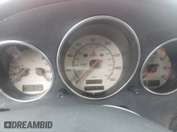 2001 Mercedes-Benz SLK-Class with VIN WDBKK65F61F207122, listed as a Copart auction lot 72325794 with 30,140 mi miles and Clean Title. Bid and sale history available at carsss.com. Image 9.