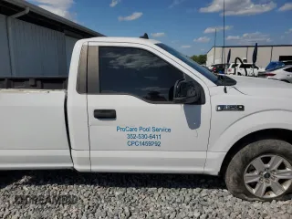2020 Ford F-150 z VIN 1FTNF1C46LKD11966, wystawiony jako Copart lot #49473675 z przebiegiem 141 191 mil mil oraz Nie do naprawy • Non repairable. Historia ofert i sprzedaży dostępna na DreamBid. Obrazek 10.