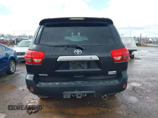 2008 Toyota Sequoia Platinum with VIN 5TDZY67A68S013121, listed as a IAAI auction lot 41789557 with 175,152 mi miles. Bid and sale history available at carsss.com. Image 16.