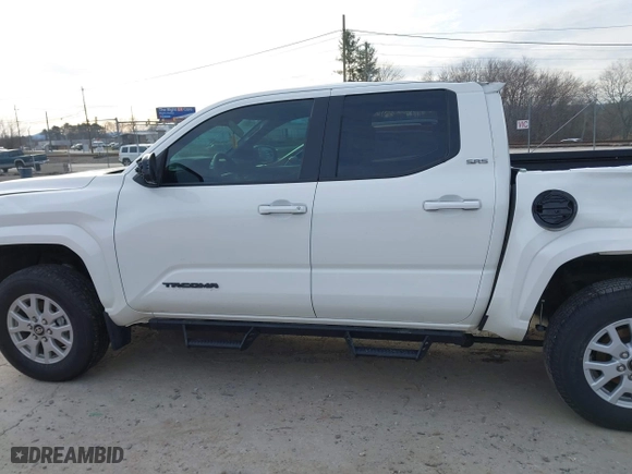 2024 Toyota Tacoma 4WD SR5 with VIN 3TYLB5JN0RT016910, listed as a IAAI auction lot 41586142 with 6,127 mi miles. Bid and sale history available at carsss.com. Image 14.