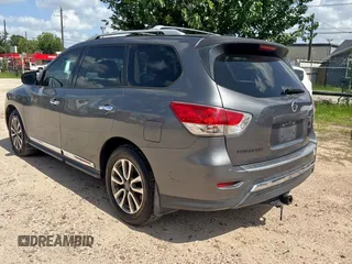 2016 Nissan Pathfinder Platinum with VIN 5N1AR2MN1GC614507, listed as a Copart auction lot 62187325 with 181,290 mi miles and Clean title. Bid and sale history available at DreamBid. Image 3.
