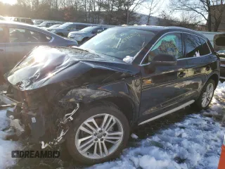 2018 Audi Q5 Premium Plus with VIN WA1BNAFY6J2238724, listed as a Copart auction lot 37409633 with 48,438 mi miles. Bid and sale history available at carsss.com. Image 1.