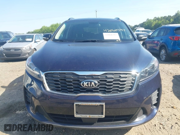 2020 Kia Sorento S z VIN 5XYPG4A58LG695161, wystawiony jako IAAI lot #42060397 z przebiegiem 49 573 mil mil oraz . Historia ofert i sprzedaży dostępna na DreamBid. Obrazek 12.