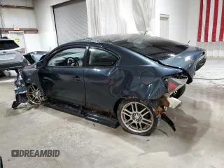 2010 Scion tC z VIN JTKDE3B73A0307137, wystawiony jako Copart lot #57827935 z przebiegiem Nie podano mil oraz Nie do naprawy • Non repairable. Historia ofert i sprzedaży dostępna na DreamBid. Obrazek 2.