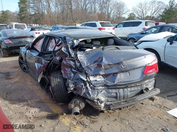 2015 Honda Accord Sedan Sport with VIN 1HGCR2F5XFA230618, listed as a IAAI auction lot 41333045 with 123,034 mi miles. Bid and sale history available at carsss.com. Image 3.