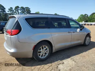 2020 Chrysler Voyager LXi z VIN 2C4RC1DG3LR195842, wystawiony jako Copart lot #52044885 z przebiegiem 114 370 mil mil oraz Szkoda całkowita • Salvage title. Historia ofert i sprzedaży dostępna na DreamBid. Obrazek 3.