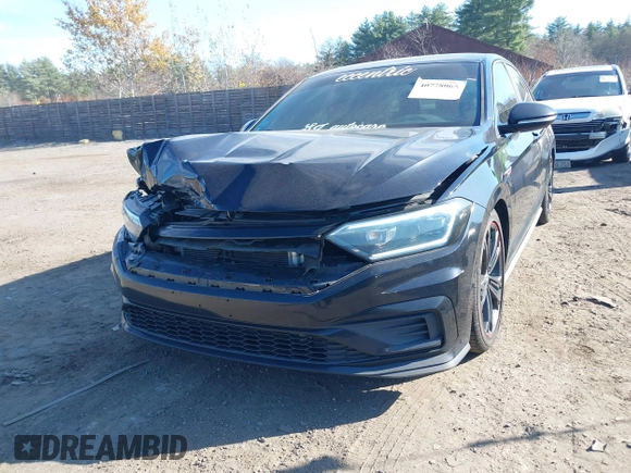 2019 Volkswagen Jetta GLI S z VIN 3VW5T7BU1KM156888, wystawiony jako IAAI lot #40778065 z przebiegiem 97 114 mil mil oraz . Historia ofert i sprzedaży dostępna na DreamBid. Obrazek 19.