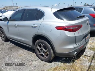 2018 Alfa Romeo Stelvio z VIN ZASFAKAN1J7B89142, wystawiony jako IAAI lot #42192248 z przebiegiem Nie podano mil oraz . Historia ofert i sprzedaży dostępna na DreamBid. Obrazek 3.