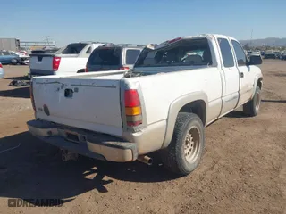 2004 GMC Sierra 1500 SLE with VIN 2GTEK19T541136881, listed as a IAAI auction lot 41477909 with 345,909 mi miles. Bid and sale history available at carsss.com. Image 4.