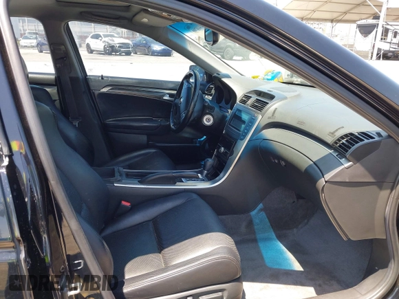 2004 Acura TL z VIN 19UUA66224A017880, wystawiony jako IAAI lot #42408799 z przebiegiem 241 047 mil mil oraz . Historia ofert i sprzedaży dostępna na DreamBid. Obrazek 5.