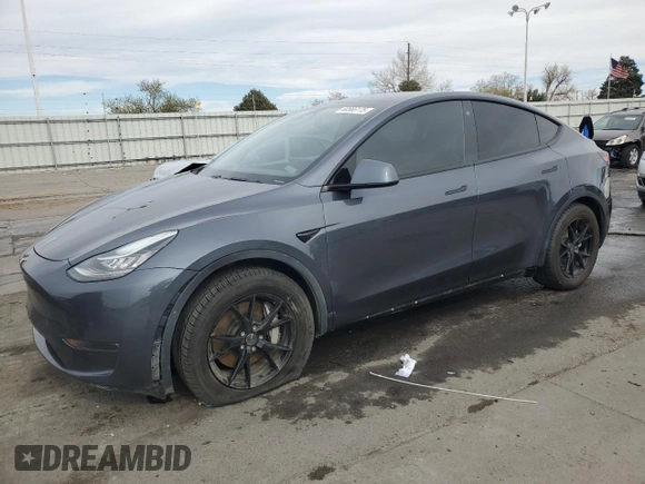 2021 Tesla Model Y Long Range with VIN 5YJYGDEE4MF076774, listed as a Copart auction lot 50566175 with 93,137 mi miles and Salvage Title. Bid and sale history available at carsss.com. Image 1.