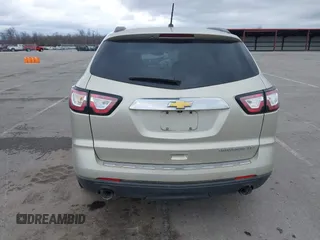 2015 Chevrolet Traverse LTZ z VIN 1GNKRJKD6FJ237851, wystawiony jako IAAI lot #41847524 z przebiegiem 84 809 mil mil oraz . Historia ofert i sprzedaży dostępna na DreamBid. Obrazek 16.