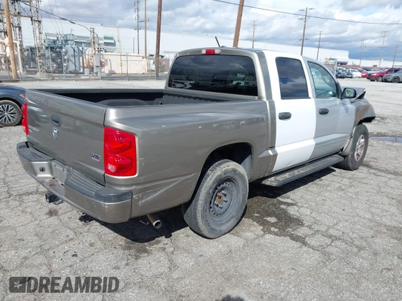 2007 Dodge Dakota SLT with VIN 1D7HE48N47S144084, listed as a IAAI auction lot 41798243 with 190,248 mi miles and . Bid and sale history available at carsss.com. Image 4.