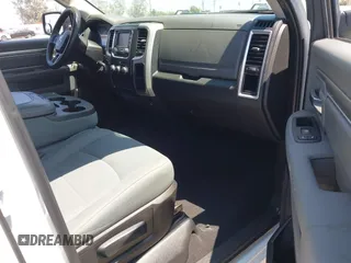 2017 Ram 1500 SLT z VIN 1C6RR7GG5HS583441, wystawiony jako IAAI lot #42391078 z przebiegiem 129 043 mil mil oraz . Historia ofert i sprzedaży dostępna na DreamBid. Obrazek 5.