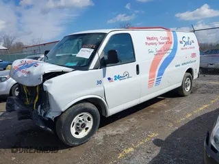 2014 GMC Savana Cargo z VIN 1GTW7GCA4E1162248, wystawiony jako IAAI lot #41627931 z przebiegiem 164 493 mil mil oraz . Historia ofert i sprzedaży dostępna na DreamBid. Obrazek 2.