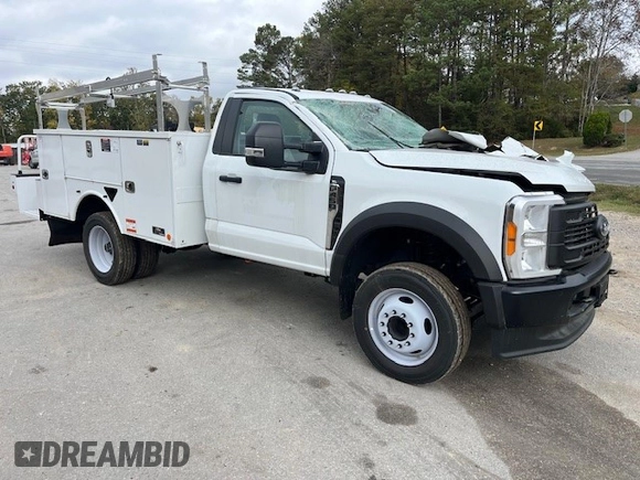 2023 Ford F-450 с VIN 1FDUF4GN6PED37578, выставлен на аукционе Copart как лот 80882404 с пробегом 23 миль миль и Чистый • Clean title. История ставок и продаж доступна на DreamBid. Изображение 2.