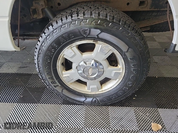 2013 Ford F-150 XL with VIN 1FTFW1ET5DKF21615, listed as a IAAI auction lot 42832458 with 196,851 mi miles and . Bid and sale history available at DreamBid. Image 3.