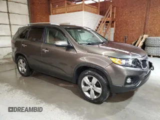 2013 Kia Sorento EX with VIN 5XYKU3A2XDG388319, listed as a Copart auction lot 47359925 with 111,901 mi miles and Salvage Title. Bid and sale history available at carsss.com. Image 4.