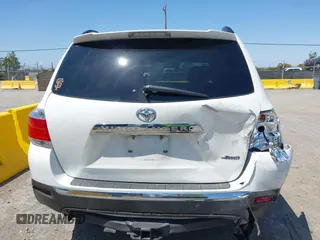 2011 Toyota Highlander Limited with VIN 5TDDK3EH5BS063462, listed as a IAAI auction lot 42359386 with 129,809 mi miles and . Bid and sale history available at DreamBid. Image 16.