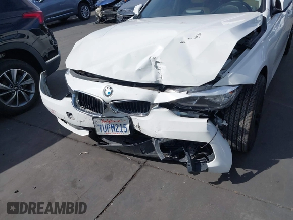 2016 BMW 3 Series 320i with VIN WBA8E1G55GNU11559, listed as a IAAI auction lot 41745322 with 113,233 mi miles and . Bid and sale history available at carsss.com. Image 13.