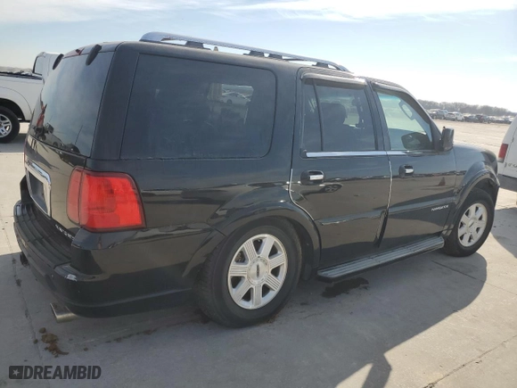 2005 Lincoln Navigator Luxury with VIN 5LMFU285X5LJ11745, listed as a Copart auction lot 88262005 with 0 mi miles and Clean Title. Bid and sale history available at carsss.com. Image 3.
