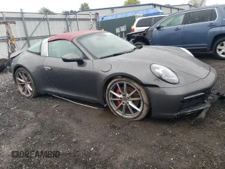2023 Porsche 911 4S with VIN WP0BB2A98PS233618, listed as a Copart auction lot 71670534 with 2,715 mi miles and Salvage Title. Bid and sale history available at carsss.com. Image 4.