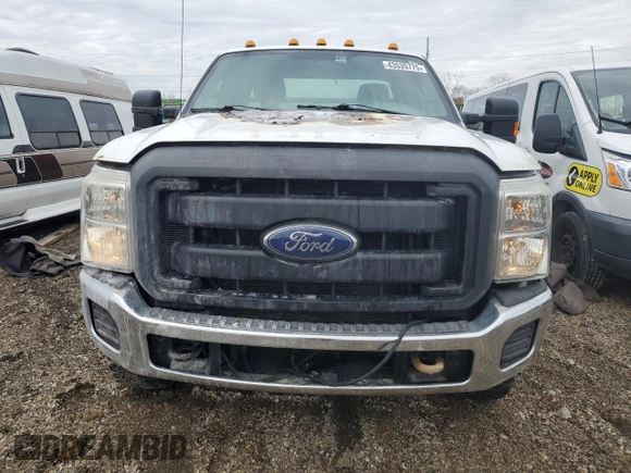 2014 Ford F-250 XL with VIN 1FT7X2B61EEA13924, listed as a Copart auction lot 43535775 with 114,249 mi miles and Salvage title. Bid and sale history available at DreamBid. Image 5.