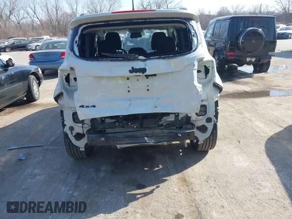 2017 Jeep Renegade Latitude with VIN ZACCJBBB9HPG56028, listed as a IAAI auction lot 41780912 with 55,482 mi miles. Bid and sale history available at carsss.com. Image 6.