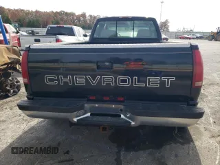 2000 Chevrolet Silverado 3500 z VIN 1GCHK33J5YF400969, wystawiony jako Copart lot #87955445 z przebiegiem 114 683 mil mil oraz Szkody całkowita. Historia ofert i sprzedaży dostępna na DreamBid. Obrazek 6.