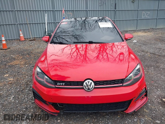 2018 Volkswagen GTI S z VIN 3VW547AU3JM262787, wystawiony jako IAAI lot #42042452 z przebiegiem 98 716 mil mil oraz . Historia ofert i sprzedaży dostępna na DreamBid. Obrazek 12.