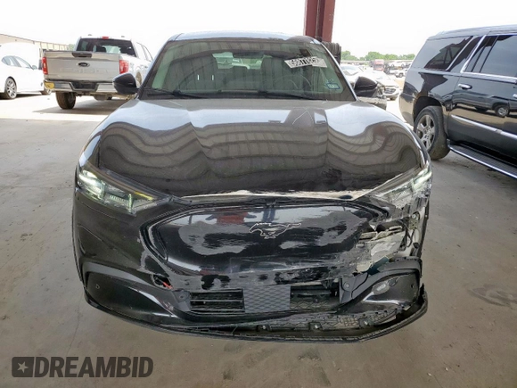 2023 Ford Mustang Mach-E Premium z VIN 3FMTK3SU8PMA72026, wystawiony jako Copart lot #56877825 z przebiegiem 32 202 mil mil oraz Szkoda całkowita • Salvage title. Historia ofert i sprzedaży dostępna na DreamBid. Obrazek 5.