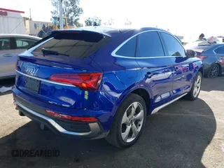 2022 Audi Q5 Sportback S line Premium Plus with VIN WA15AAFYXN2024513, listed as a IAAI auction lot 41307024 with 28,715 mi miles and . Bid and sale history available at DreamBid. Image 4.
