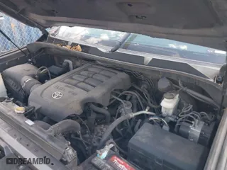 2017 Toyota Tundra 2WD SR5 with VIN 5TFEM5F18HX115276, listed as a IAAI auction lot 41782916 with 116,262 mi miles. Bid and sale history available at carsss.com. Image 10.