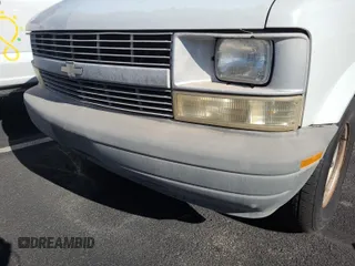 2000 Chevrolet Astro Cargo z VIN 1GCDM19W4YB196124, wystawiony jako IAAI lot #42398481 z przebiegiem 200 414 mil mil oraz . Historia ofert i sprzedaży dostępna na DreamBid. Obrazek 6.
