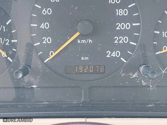 2003 Mercedes-Benz M-Class 3.7L with VIN 4JGAB57E33A421704, listed as a IAAI auction lot 41404597 with 192,078 mi miles. Bid and sale history available at carsss.com. Image 7.