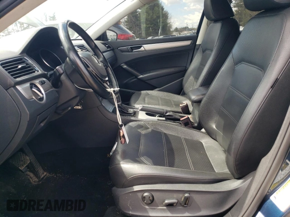 2019 Volkswagen Passat Wolfsburg Edition z VIN 1VWLA7A34KC012047, wystawiony jako Copart lot #53572365 z przebiegiem 84 103 mil mil oraz Szkoda całkowita • Salvage title. Historia ofert i sprzedaży dostępna na DreamBid. Obrazek 7.