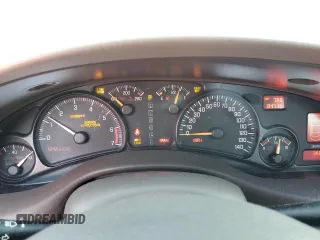 2002 Pontiac Bonneville SLE z VIN 1G2HY54K424205499, wystawiony jako Copart lot #76815334 z przebiegiem 84 715 mil mil oraz Szkoda całkowita • Salvage title. Historia ofert i sprzedaży dostępna na DreamBid. Obrazek 9.